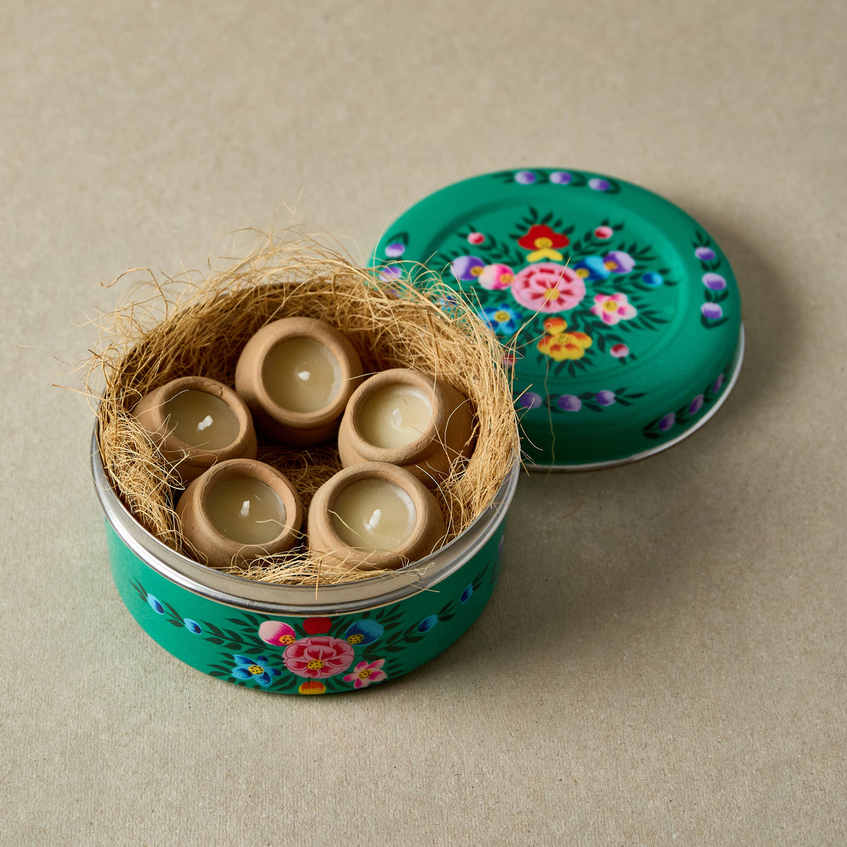 Hand-Painted Candle Gift Tin | x5 Dalit Candles - Red
