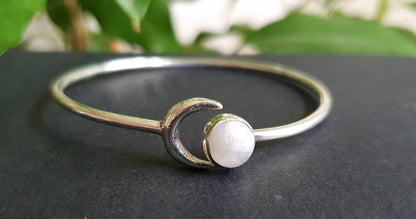 Silver Moon Bracelet / Moonstone