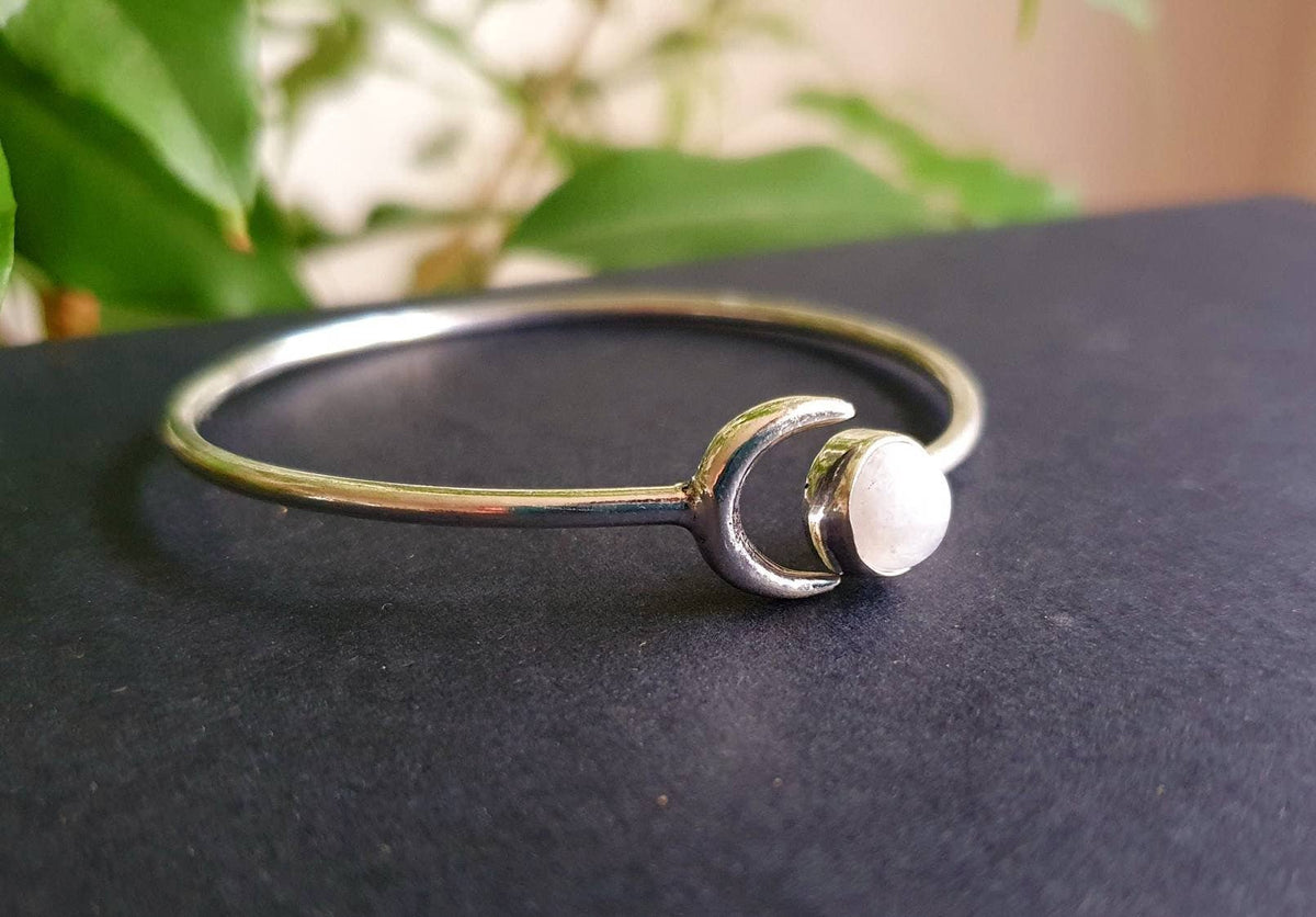 Silver Moon Bracelet / Moonstone